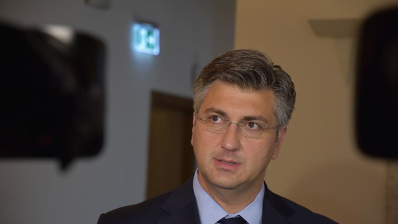 Predsjednik Vlade: Mi smo iz arbitraže izašli nakon što je kompromitirana, sutrašnju odluku Hrvatska neće niti primiti 